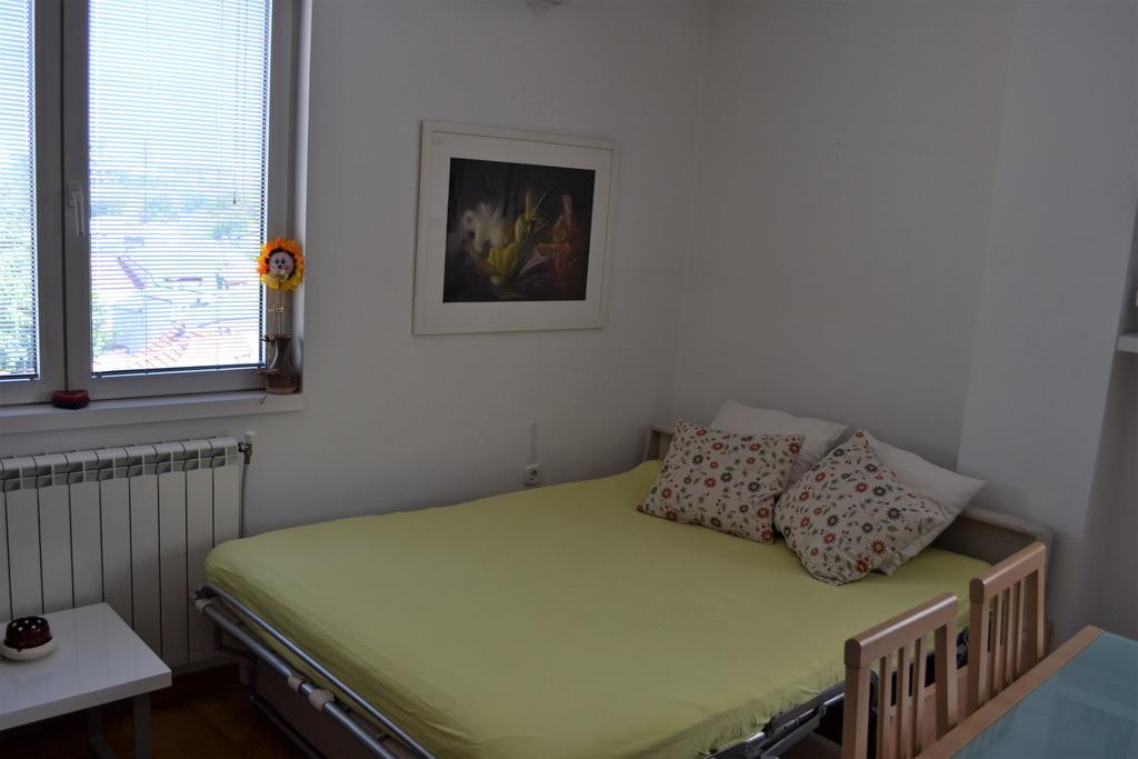Luxury Apartment Near City Center 斯科普里 外观 照片