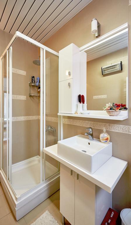 Luxury Apartment Near City Center 斯科普里 外观 照片